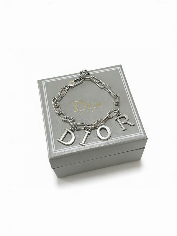 Dior Bracelet 06yxs33
